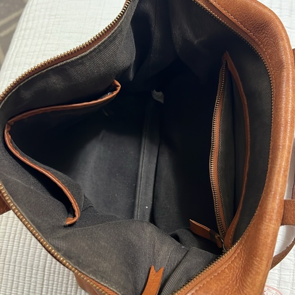 2015 The Zip Transport Tote - Picture 2 of 2